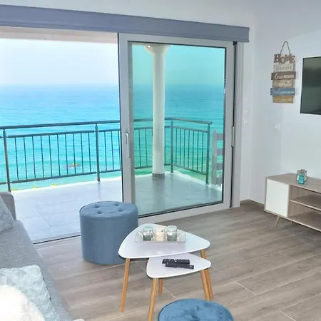 Villa Philippos On Dechoumenes Beach - Agios Gordios, Corfu *