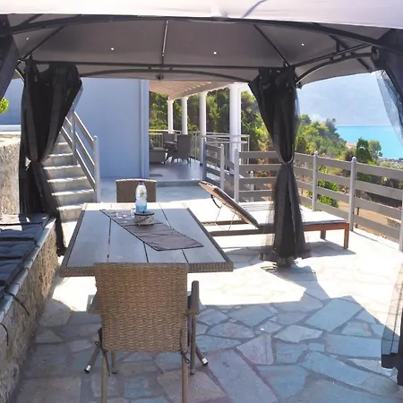 Villa Philippos On Dechoumenes Beach - Agios Gordios, Corfu * Agios Gordios (Corfu)